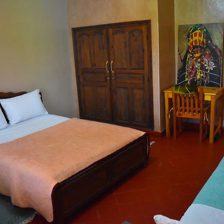 ホテル Kasbah Dardiafa Tourbiste Kelaat-M'Gouna エクステリア 写真