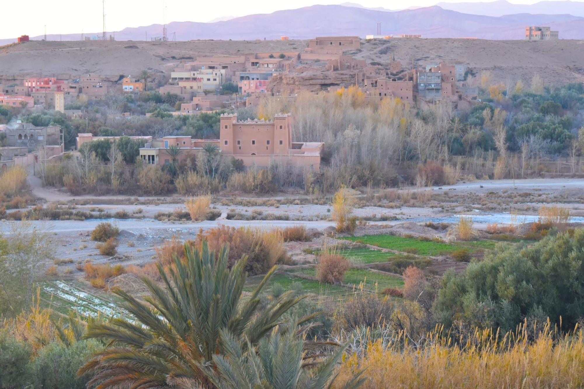 ホテル Kasbah Dardiafa Tourbiste Kelaat-M'Gouna エクステリア 写真