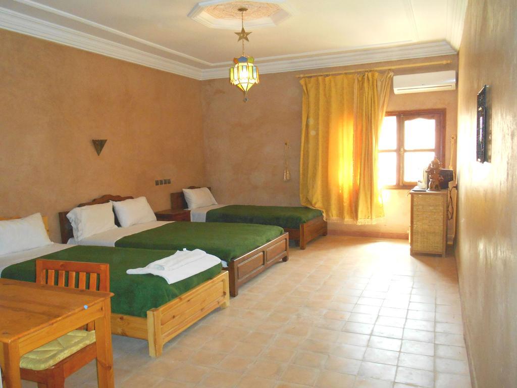 ホテル Kasbah Dardiafa Tourbiste Kelaat-M'Gouna エクステリア 写真